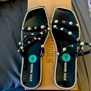 Steve Madden, Size 8, Black, Jellah Sandal with pearl and gold embellishments